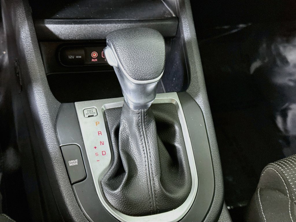 Used 2021 Kia Forte LXS FWD image 6
