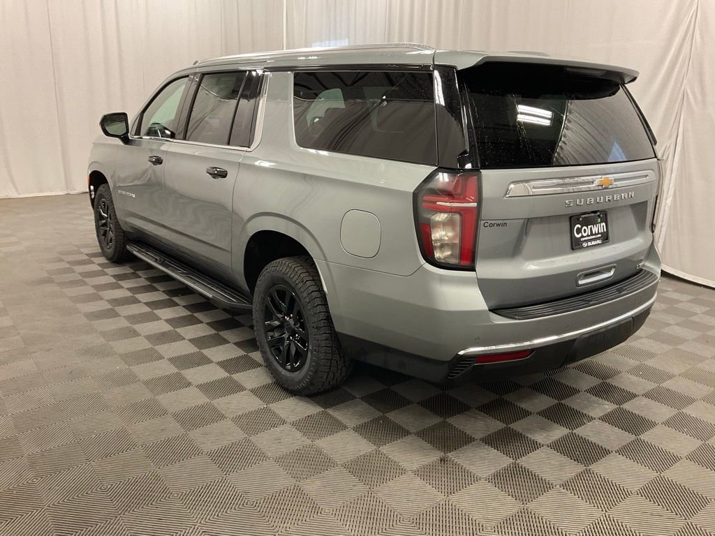 Used 2024 Chevrolet Suburban LT AWD/4WD image 8