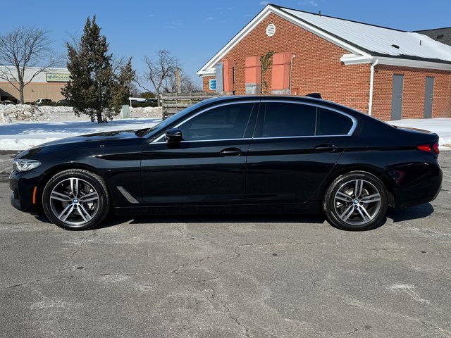 Used 2022 BMW 530i xDrive w/ Premium Package image 11