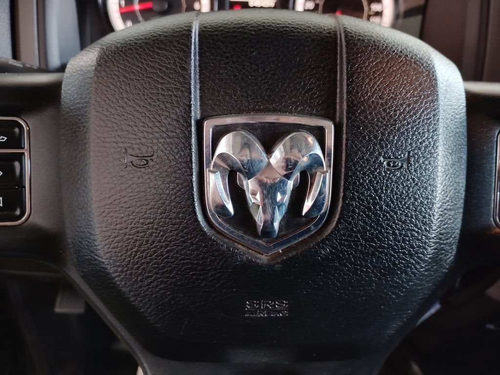 Used 2018 RAM 1500 Express AWD/4WD image 22