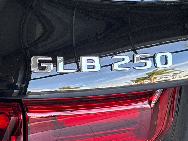Certified 2026 Mercedes-Benz GLB 250 4MATIC image 5