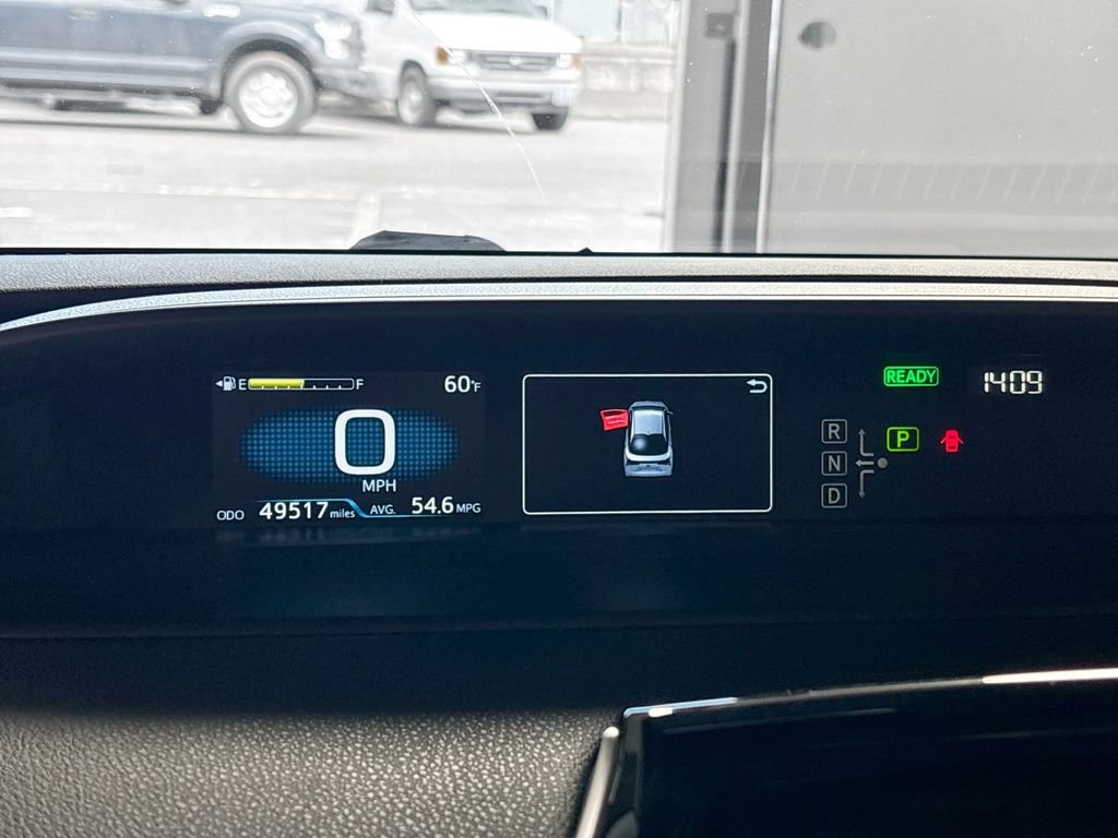 Used 2021 Toyota Prius LE AWD/4WD image 14