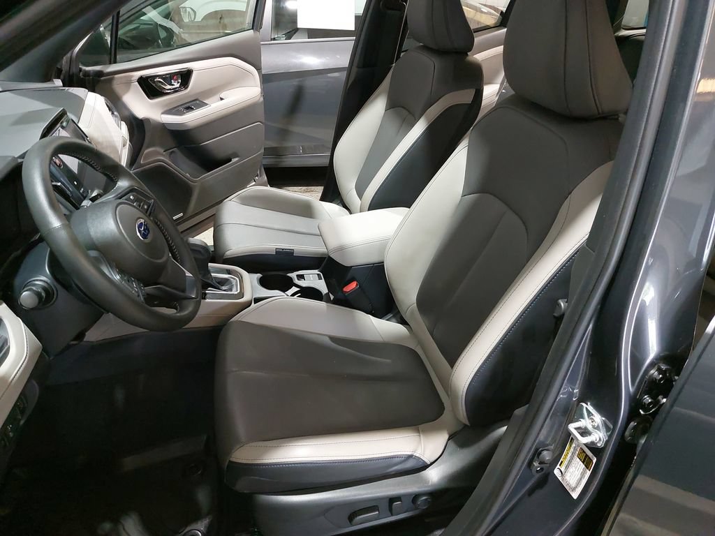 Used 2025 Subaru Forester Limited w/ Popular Package #1 AWD/4WD image 16