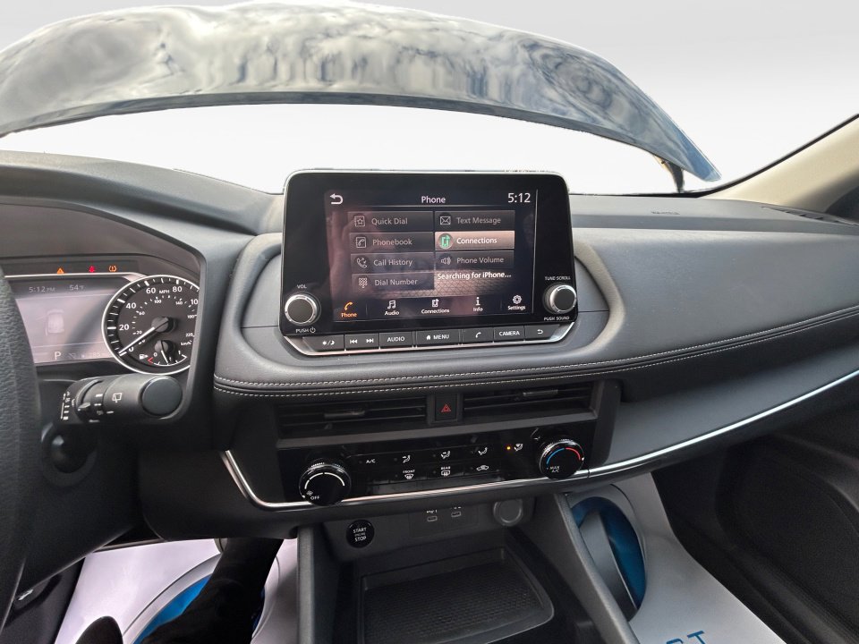 Used 2025 Nissan Rogue S image 17