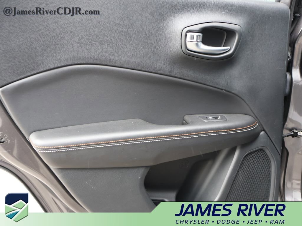 Used 2020 Jeep Compass Latitude image 16