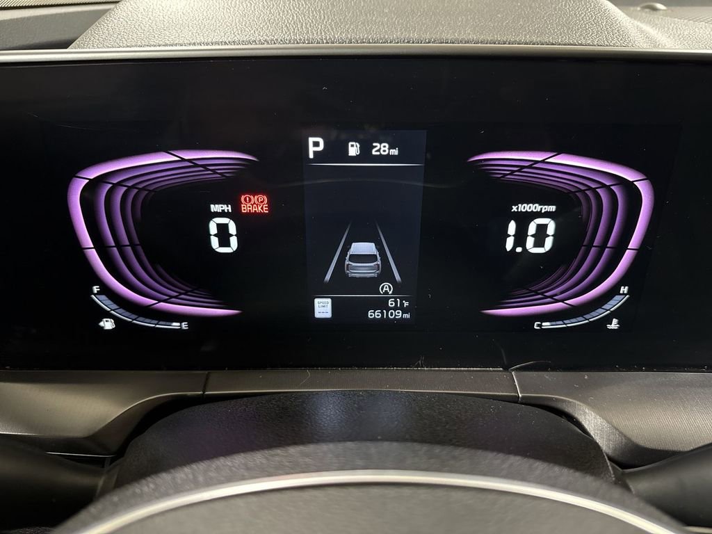 Used 2024 Kia Telluride LX image 12
