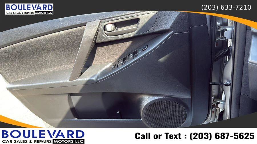 Used 2010 MAZDA MAZDA3 i Sport FWD image 19