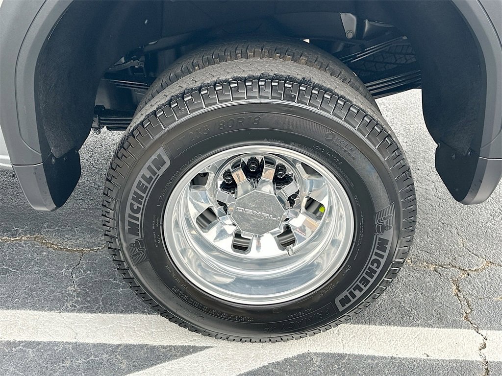 New 2026 GMC Sierra 3500 Denali w/ Denali Reserve Package image 24