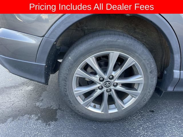 Used 2018 Toyota RAV4 Limited AWD/4WD image 11