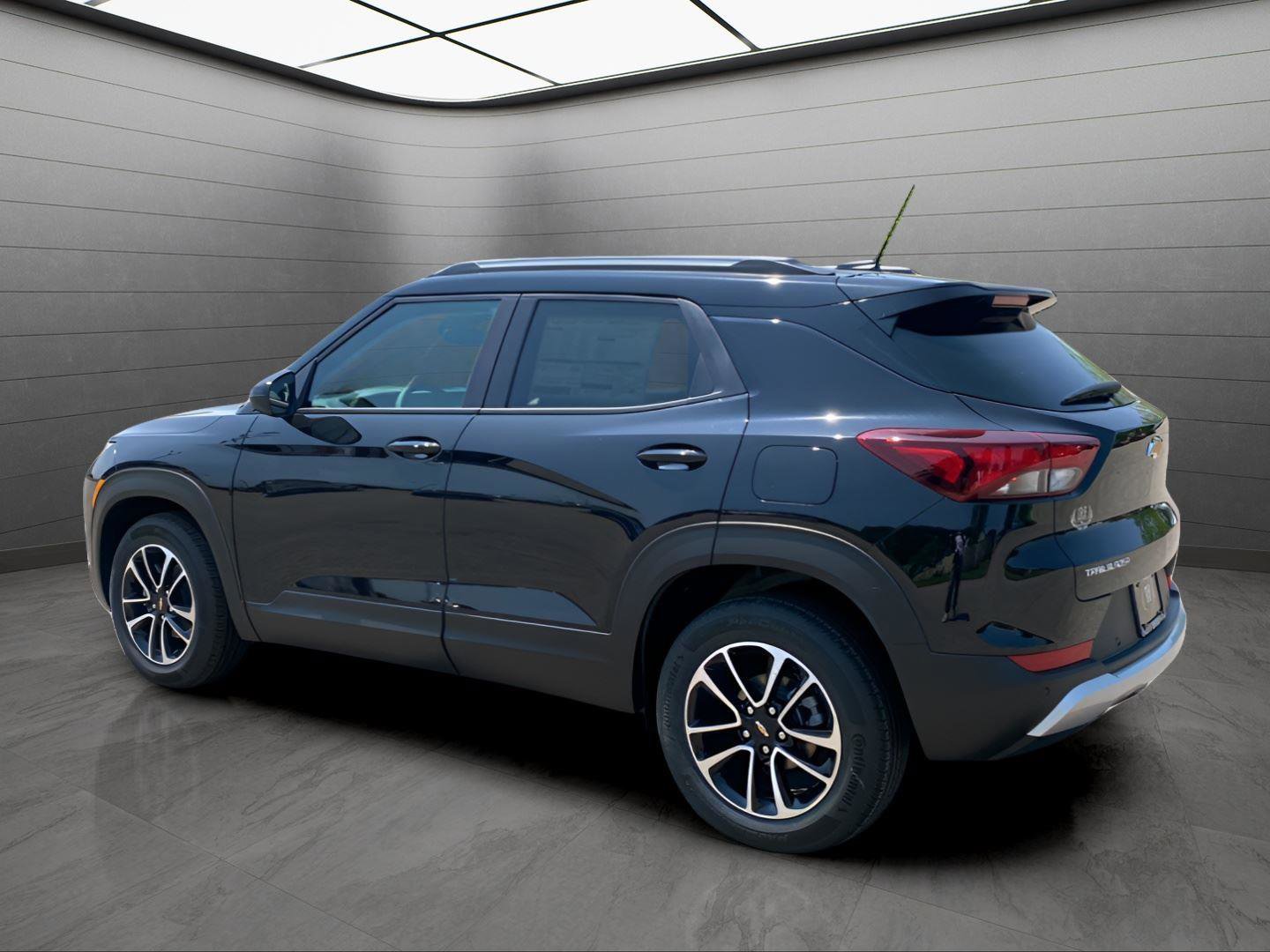 New 2025 Chevrolet TrailBlazer LT w/ LT Cold Weather Package image 7