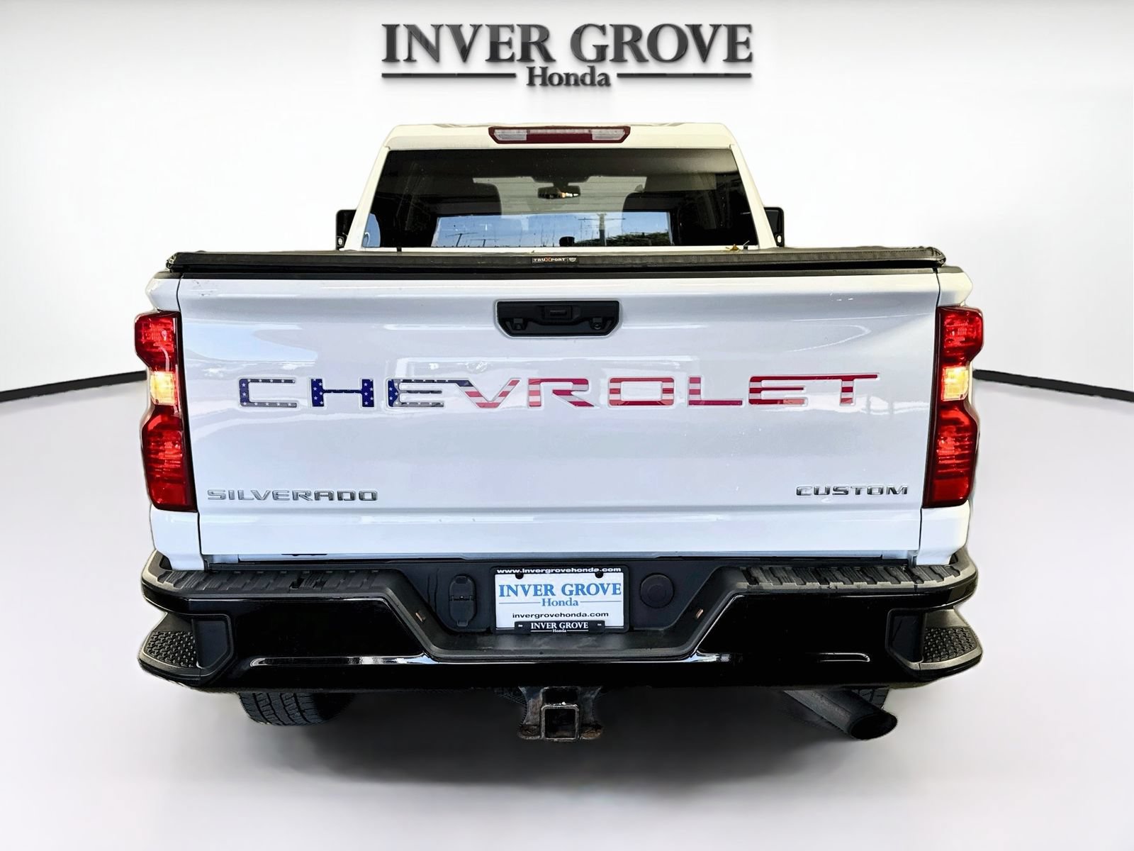Used 2022 Chevrolet Silverado 2500 Custom w/ Custom Value Package AWD/4WD image 6