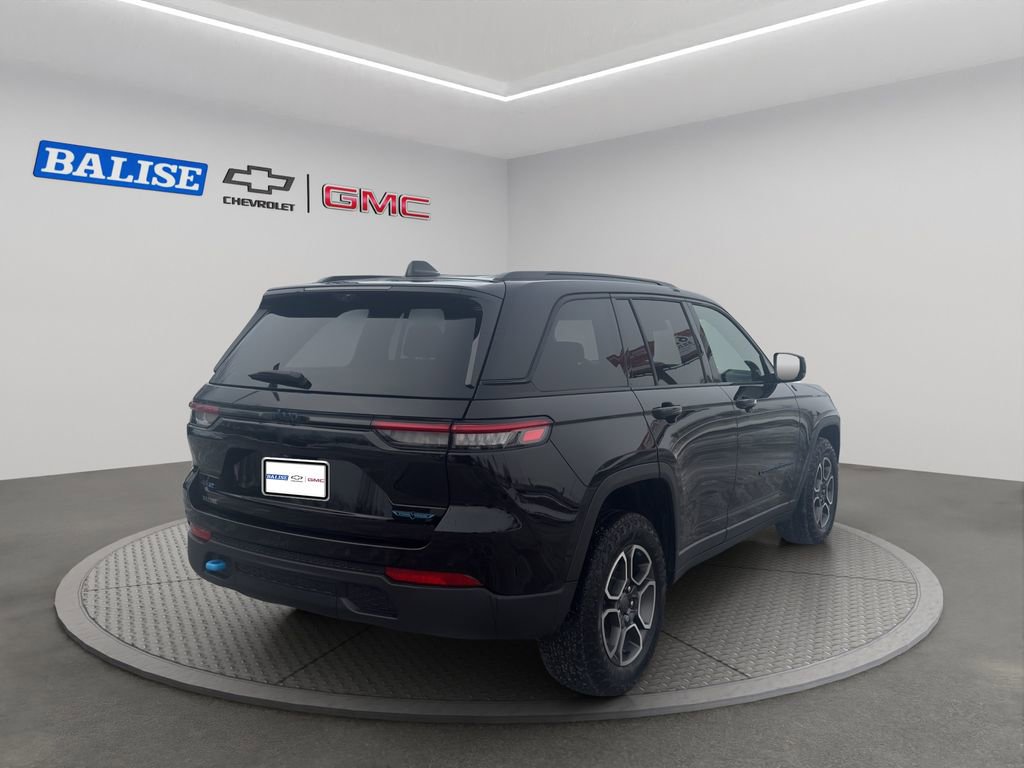 Used 2023 Jeep Grand Cherokee Trailhawk w/ Luxury Tech Group III image 7