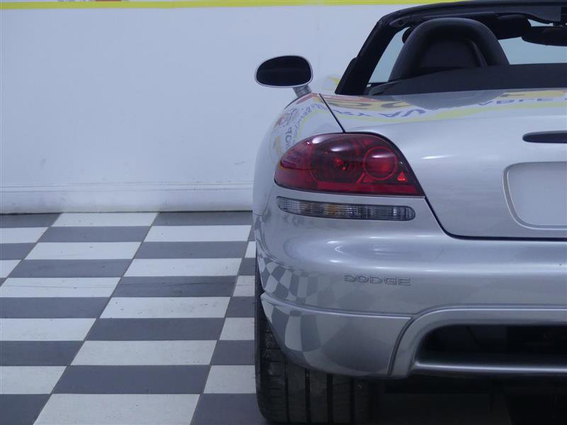 Used 2004 Dodge Viper SRT-10 RWD image 26