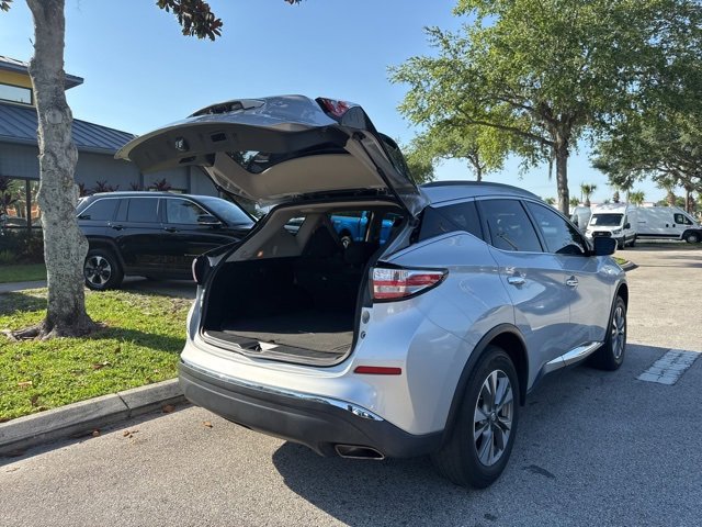 Used 2018 Nissan Murano SV image 21
