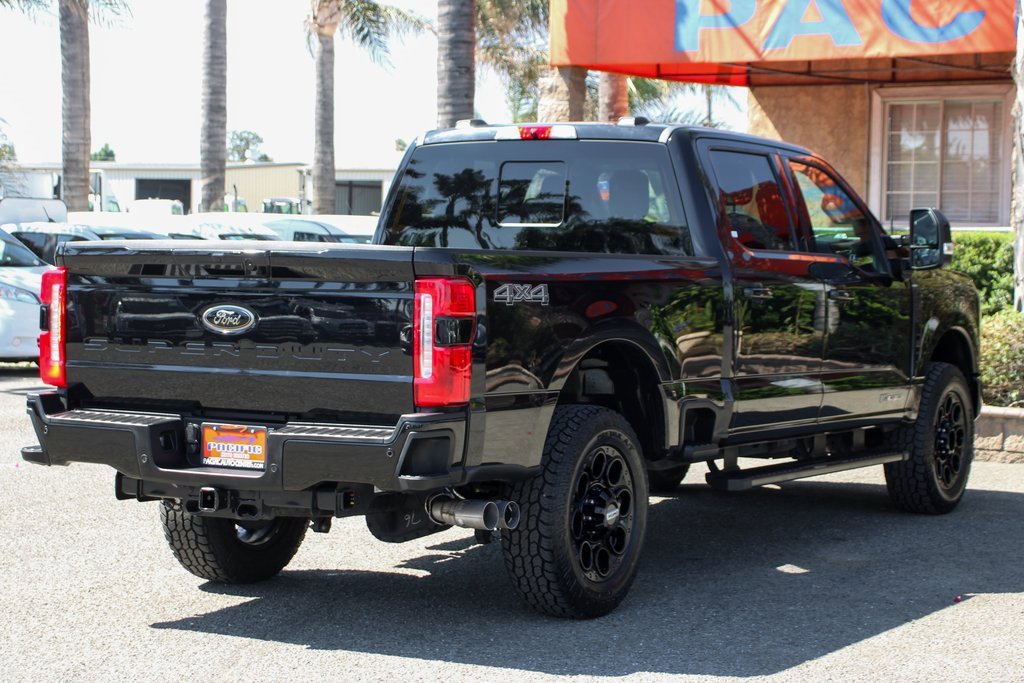 Used 2023 Ford F250 Lariat w/ Black Appearance Package image 11