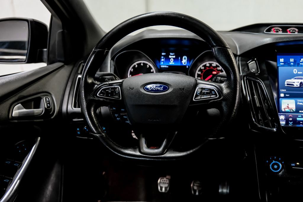 Used 2015 Ford Focus ST FWD image 14
