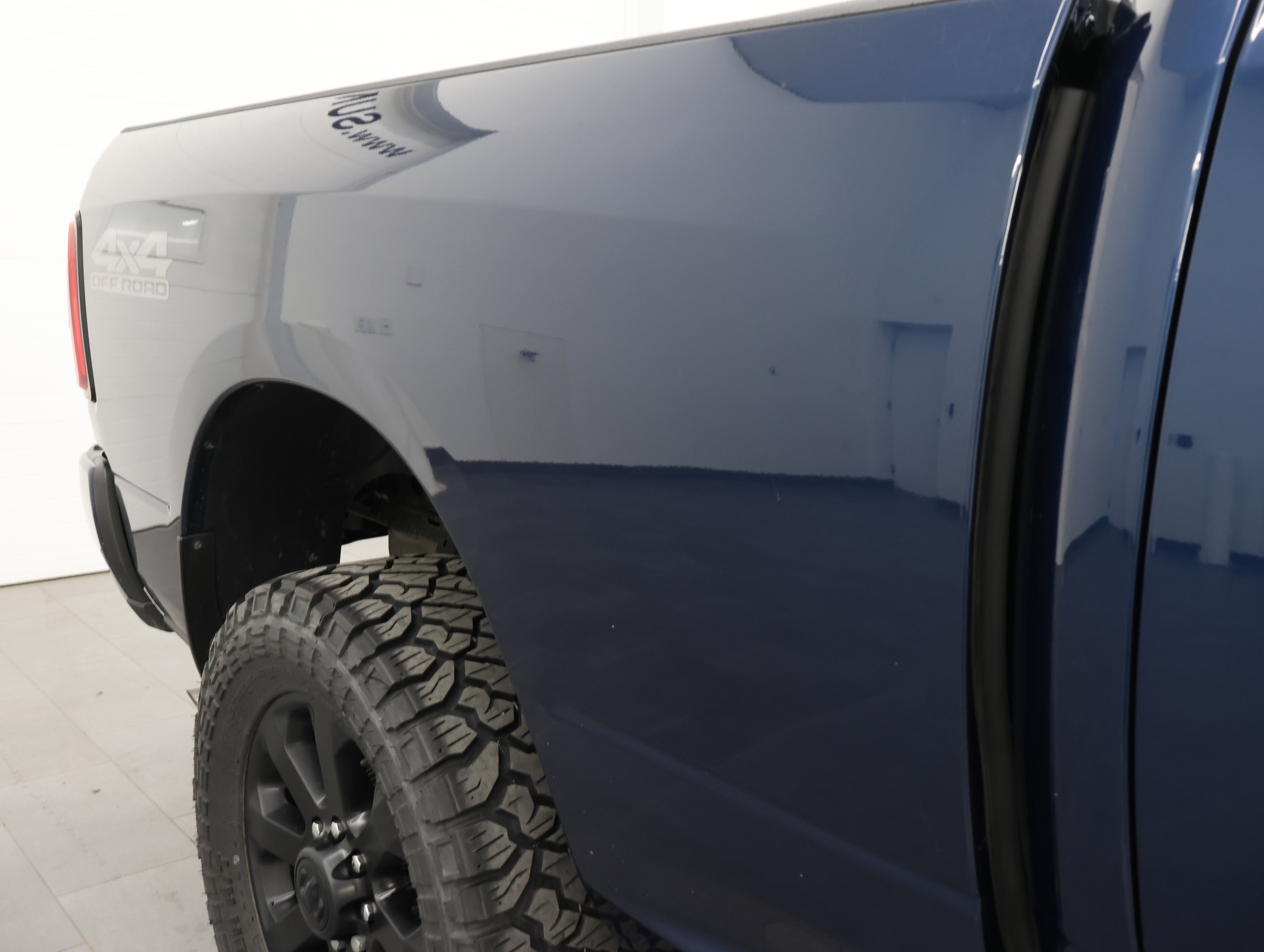 Used 2022 RAM 2500 Big Horn w/ Level C Equiment Group AWD/4WD image 25