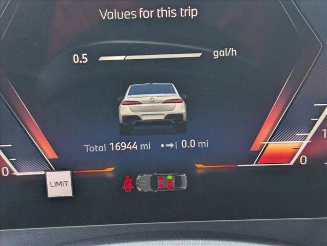 Certified 2025 BMW 740i w/ Premium Package image 11