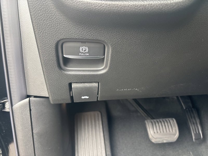 New 2026 Jeep Grand Cherokee Altitude AWD/4WD image 15