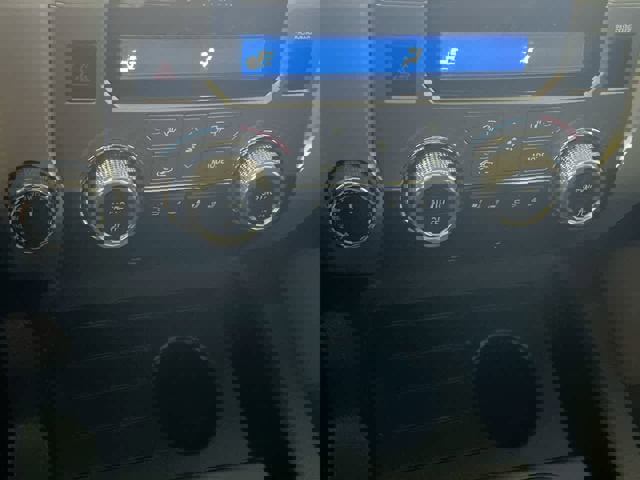 Used 2016 Toyota Tundra Platinum image 19