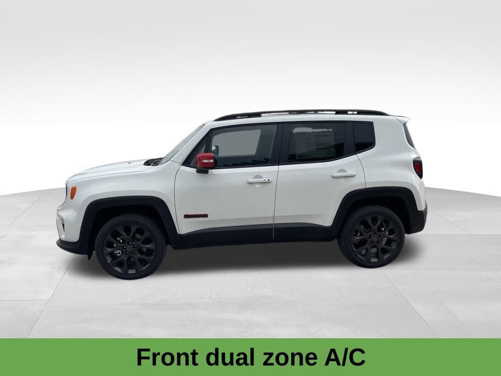 Used 2023 Jeep Renegade Latitude w/ Sun/Sound Group image 9