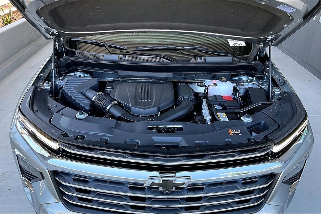 New 2026 Chevrolet Traverse LT w/ Driver Confidence Package FWD image 9