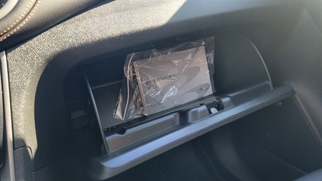 Used 2020 Chevrolet Trax LT w/ Sun & Sound Package image 28