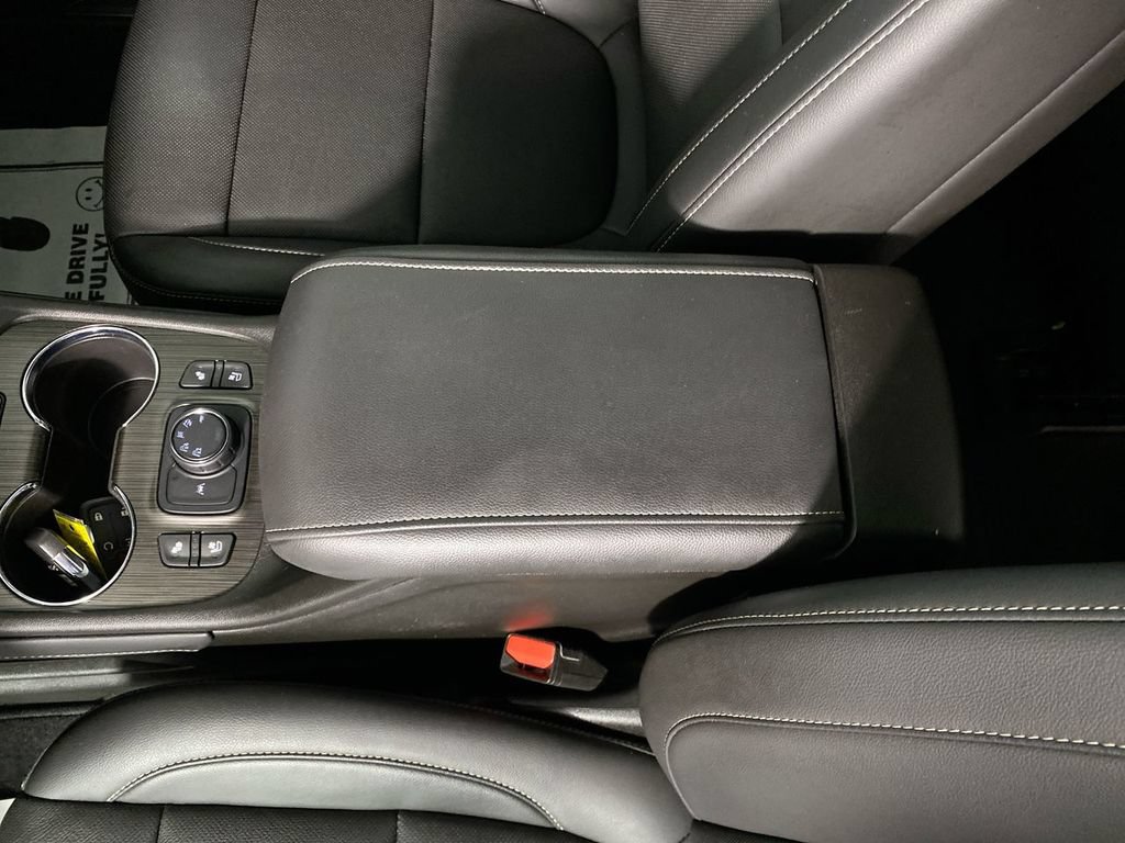 Used 2023 GMC Acadia SLT w/ Preferred Package AWD/4WD image 20