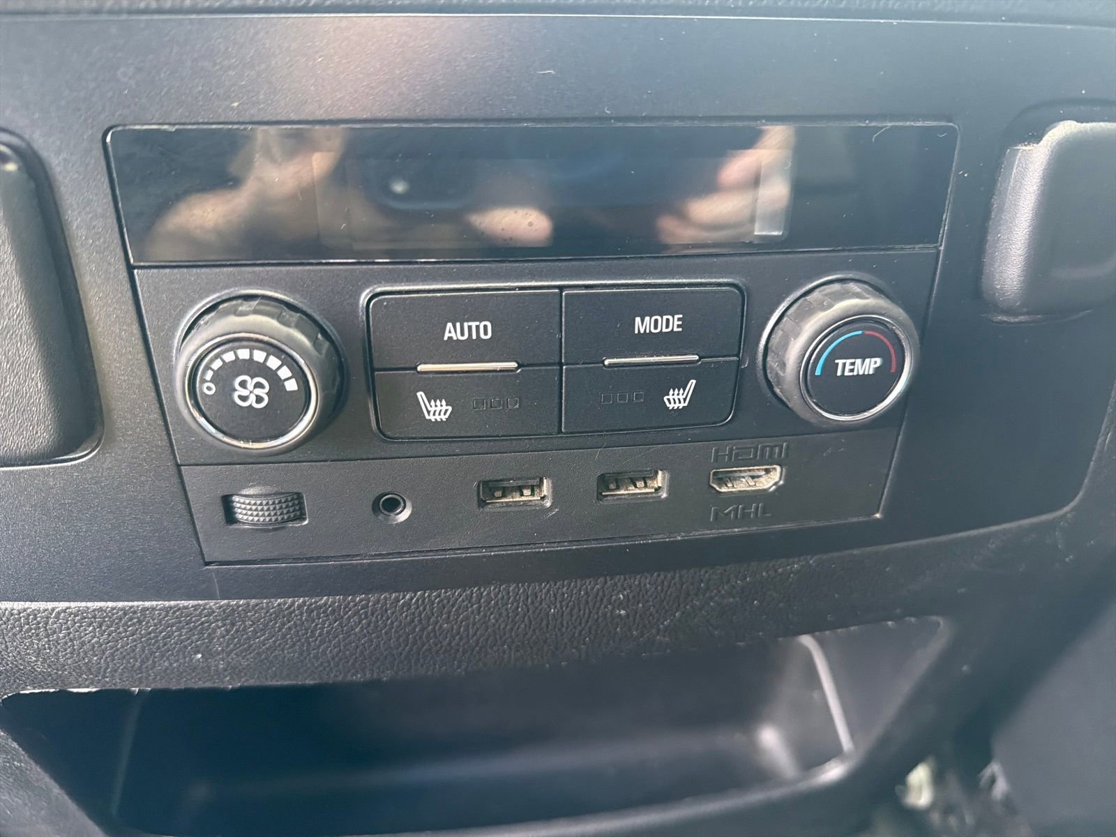 Used 2017 Chevrolet Suburban Premier image 35