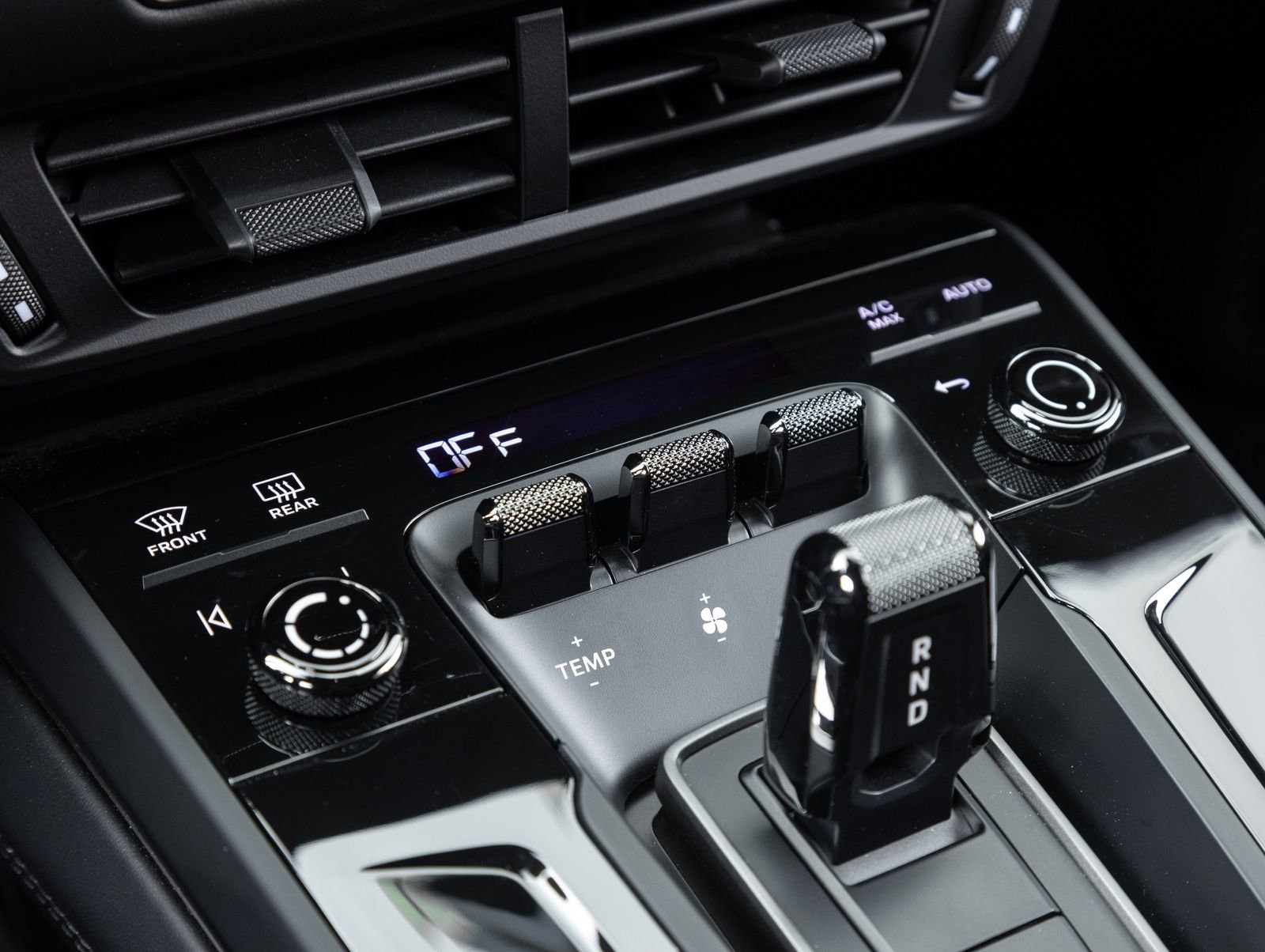 Certified 2026 Porsche 911 Carrera GTS RWD image 27