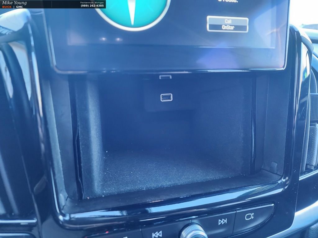 Used 2018 Chevrolet Traverse LT image 47