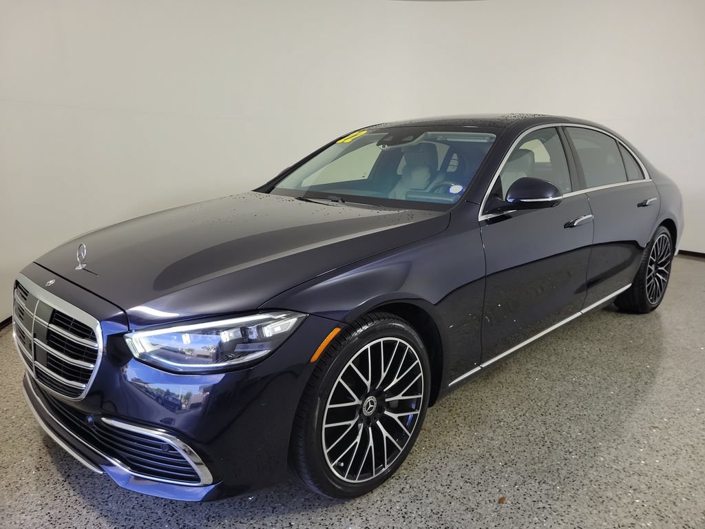 Used 2022 Mercedes-Benz S 580 4MATIC Sedan image 2