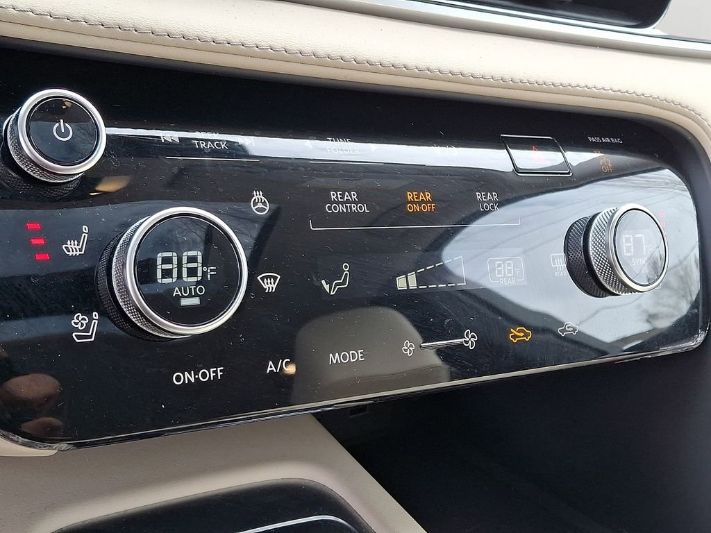 Used 2024 INFINITI QX60 Luxe w/ Cargo Package image 18