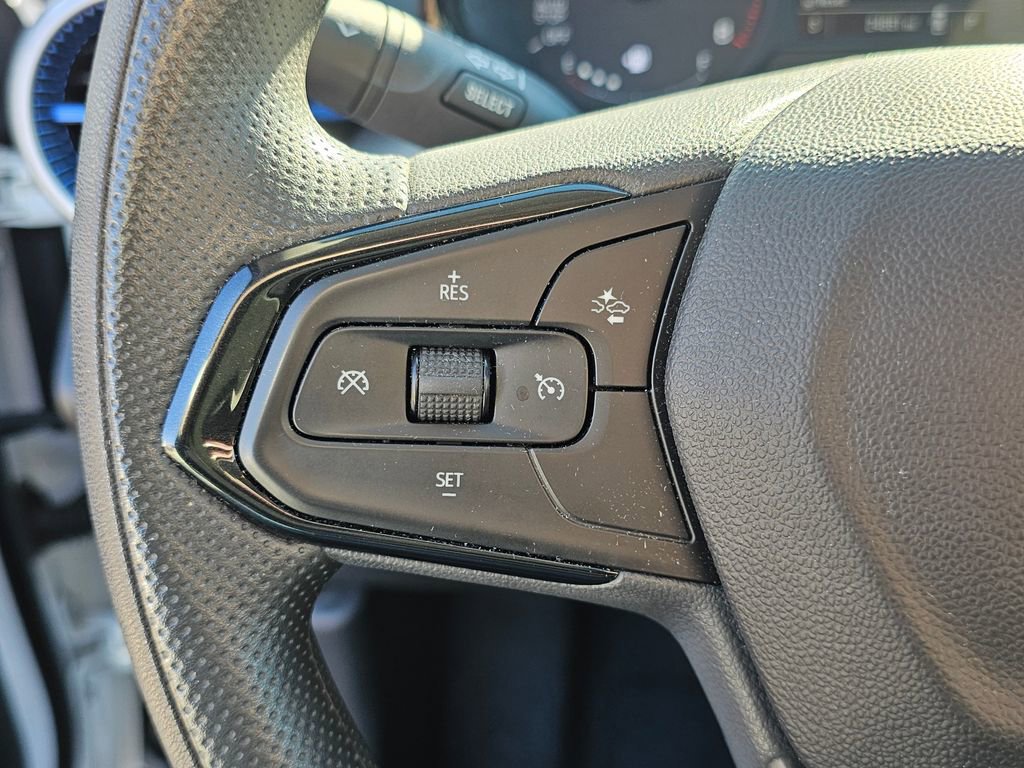 Used 2025 Chevrolet Trax LS image 17