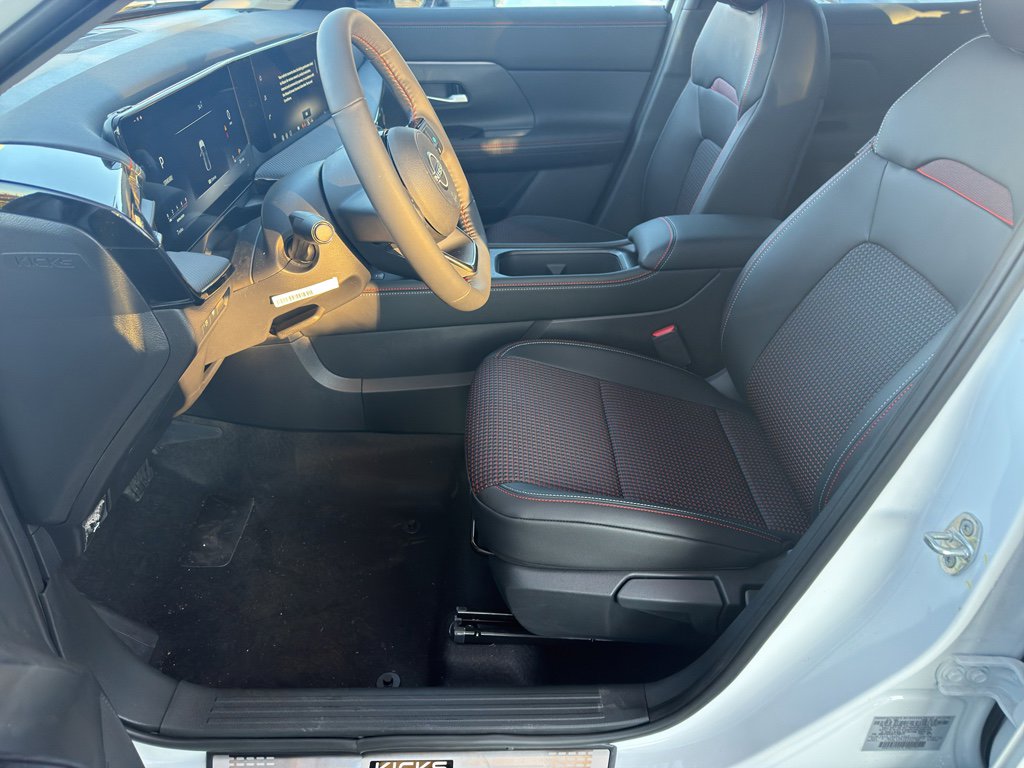 New 2026 Nissan Kicks SR w/ SR Premium Package image 16