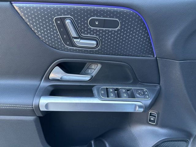 New 2026 Mercedes-Benz GLB 250 4MATIC image 17