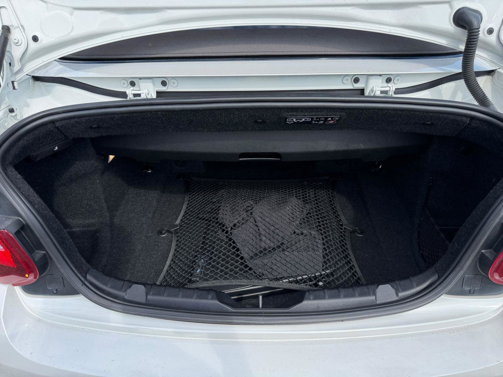 Used 2017 BMW 230i Convertible image 21