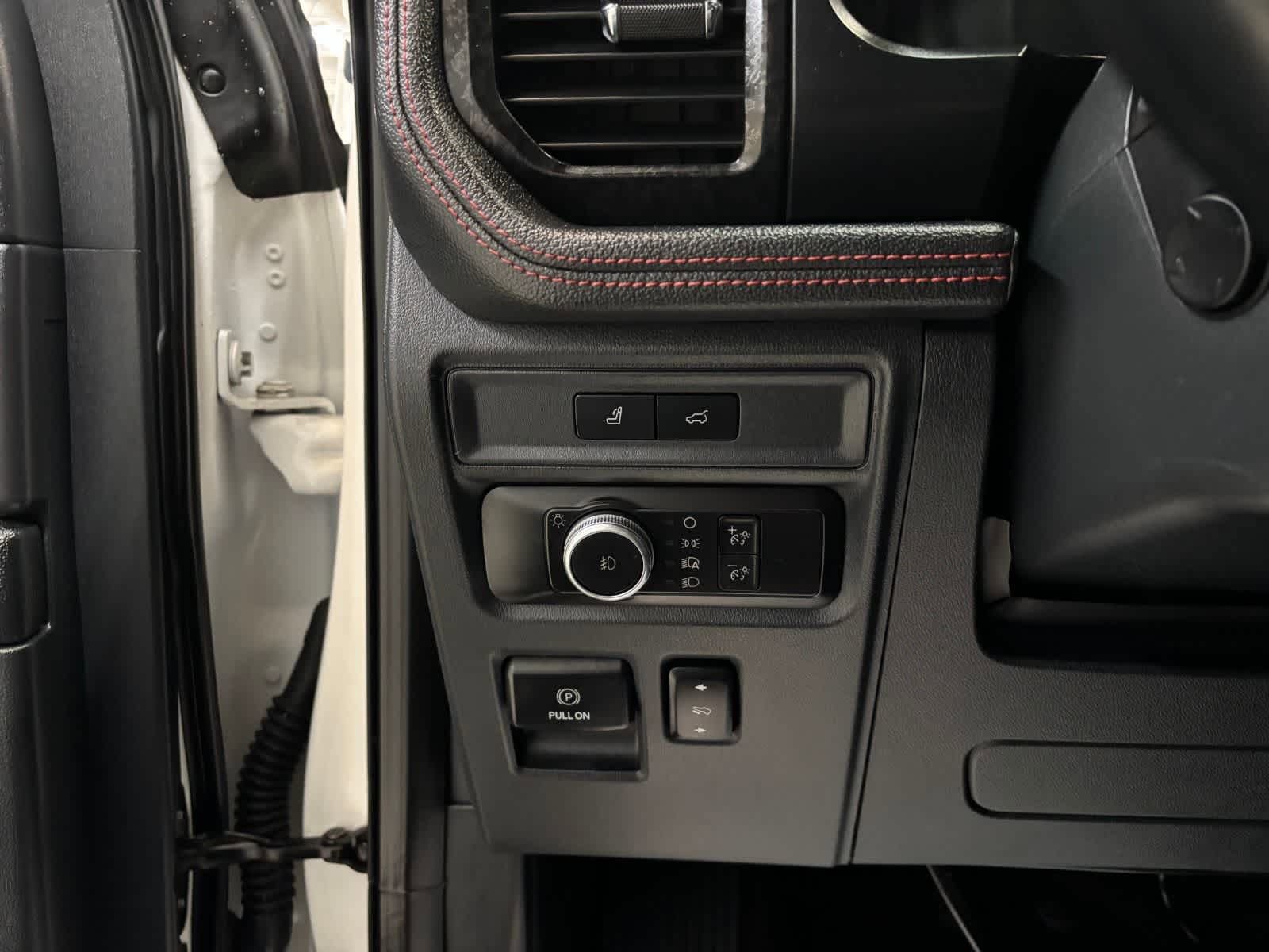 Used 2022 Ford Expedition Max Limited AWD/4WD image 14