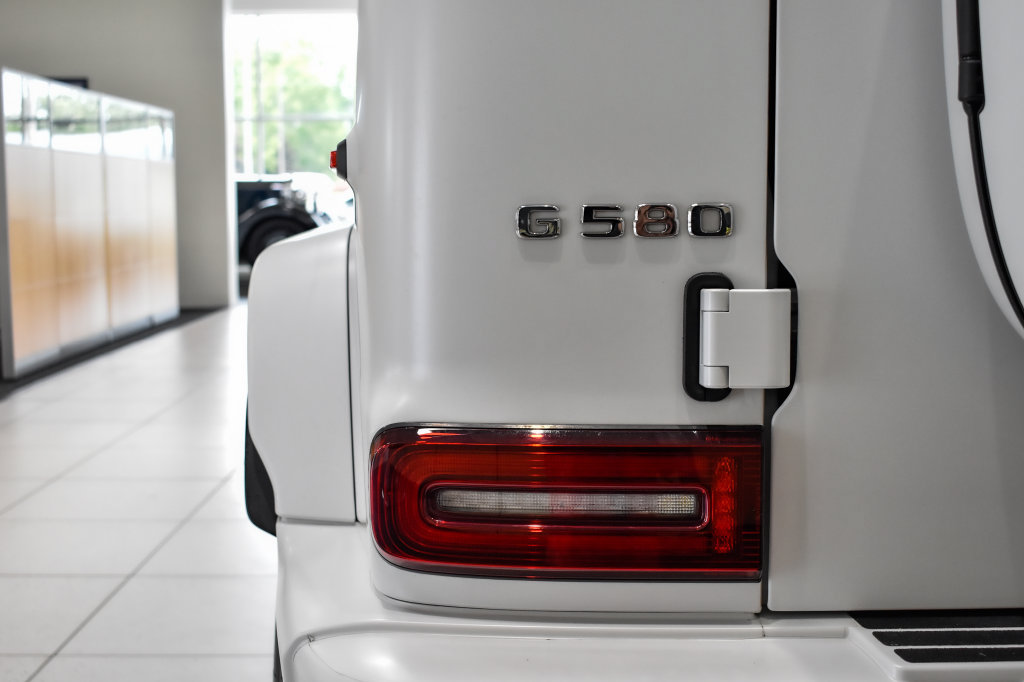 Certified 2025 Mercedes-Benz G 580 w/ EQ Technology image 13
