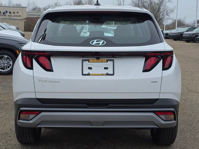 Certified 2025 Hyundai Tucson SE image 22