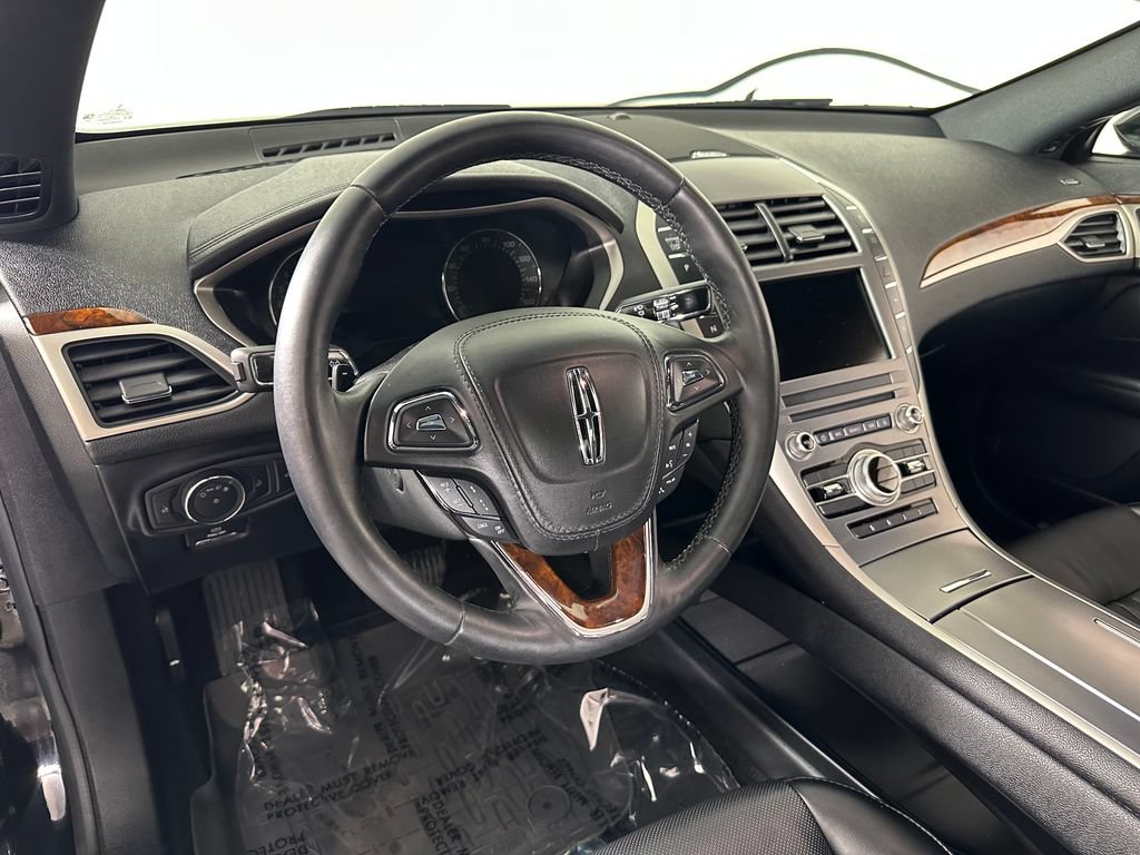 Used 2020 Lincoln MKZ Reserve w/ Elements Package AWD/4WD image 16