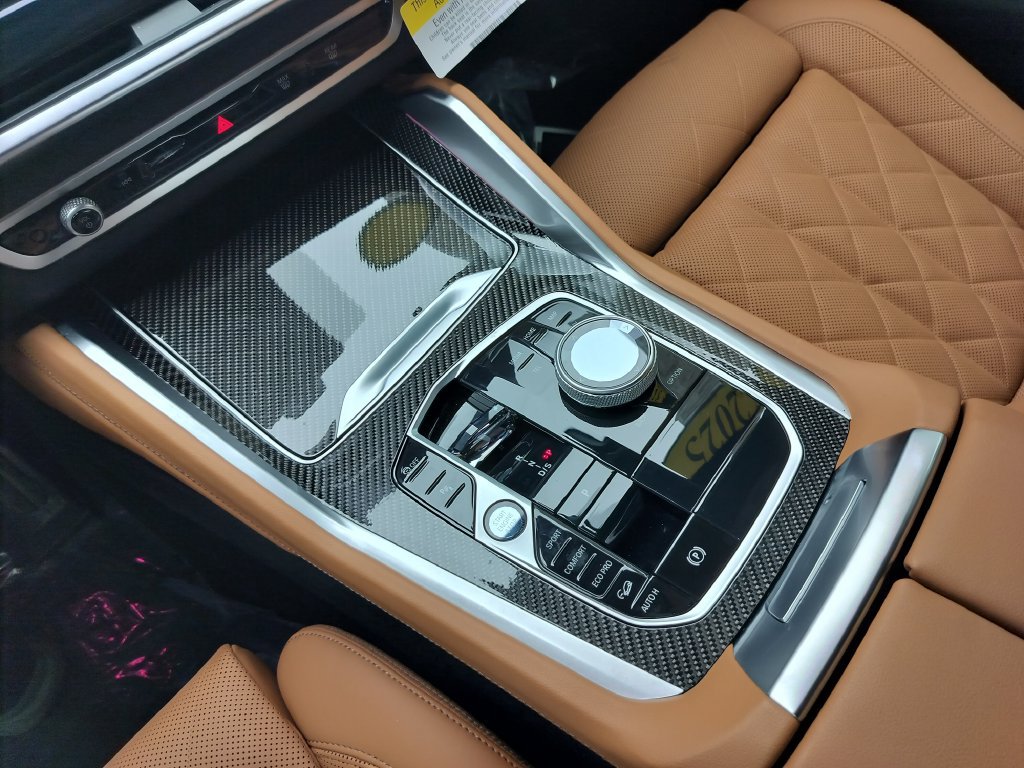 Certified 2025 BMW X6 M60i AWD/4WD image 19