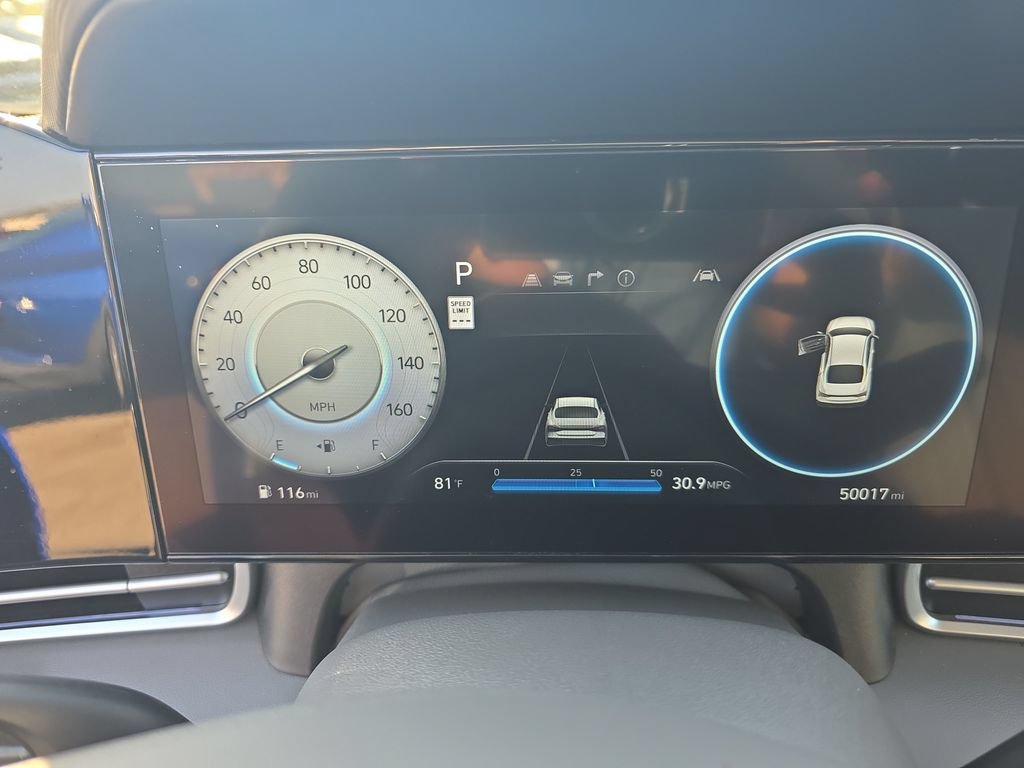 Used 2025 Hyundai Elantra SEL FWD image 15