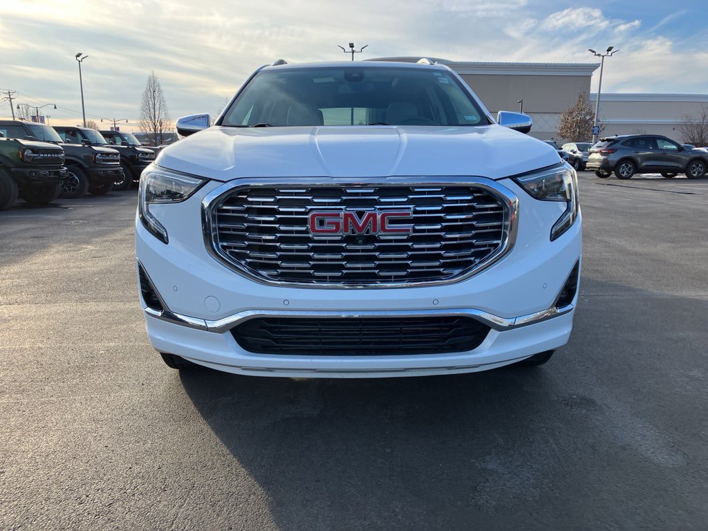 Used 2019 GMC Terrain Denali w/ Advanced Safety Package image 2