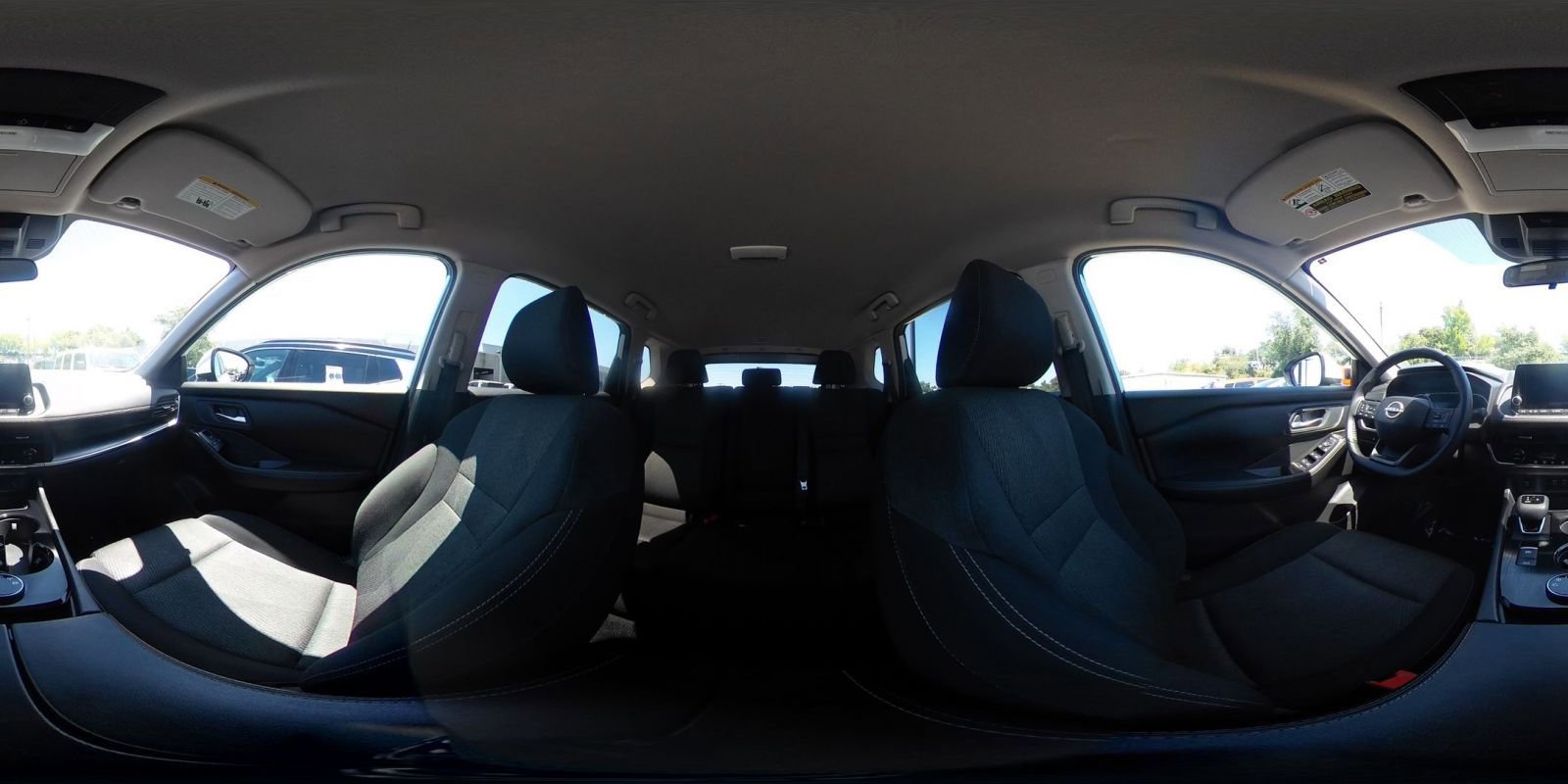 Used 2025 Nissan Rogue SV AWD/4WD image 44