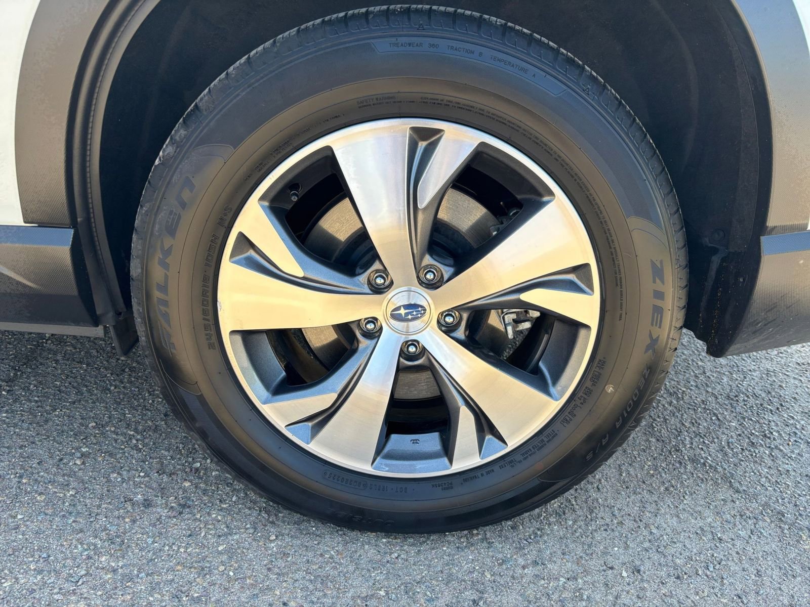 Used 2025 Subaru Ascent Premium AWD/4WD image 32