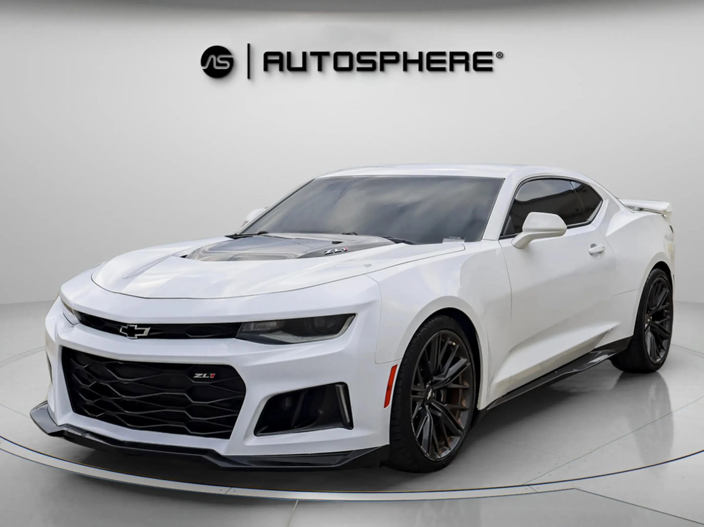Used 2019 Chevrolet Camaro ZL1 image 4