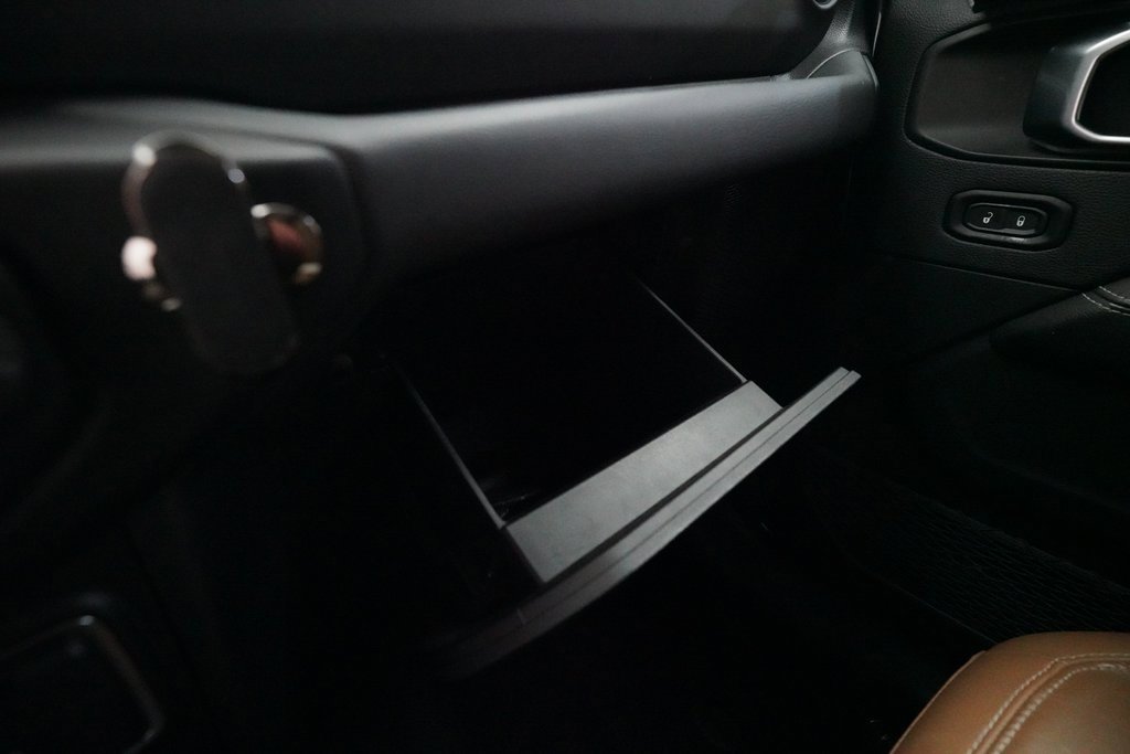 Used 2021 Jeep Wrangler Unlimited Sahara image 33