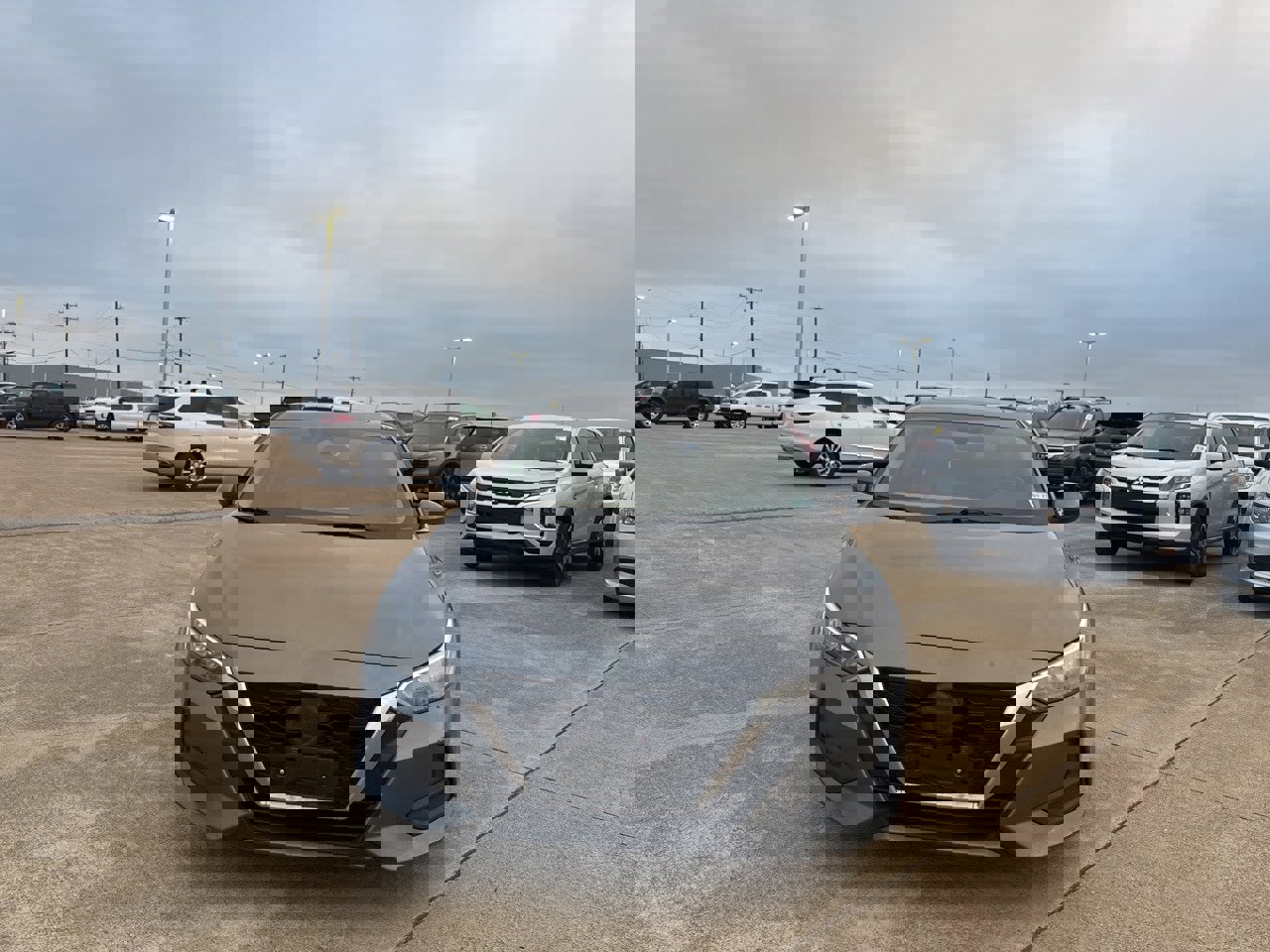 Used 2022 Nissan Sentra SV w/ SV Premium Package image 4