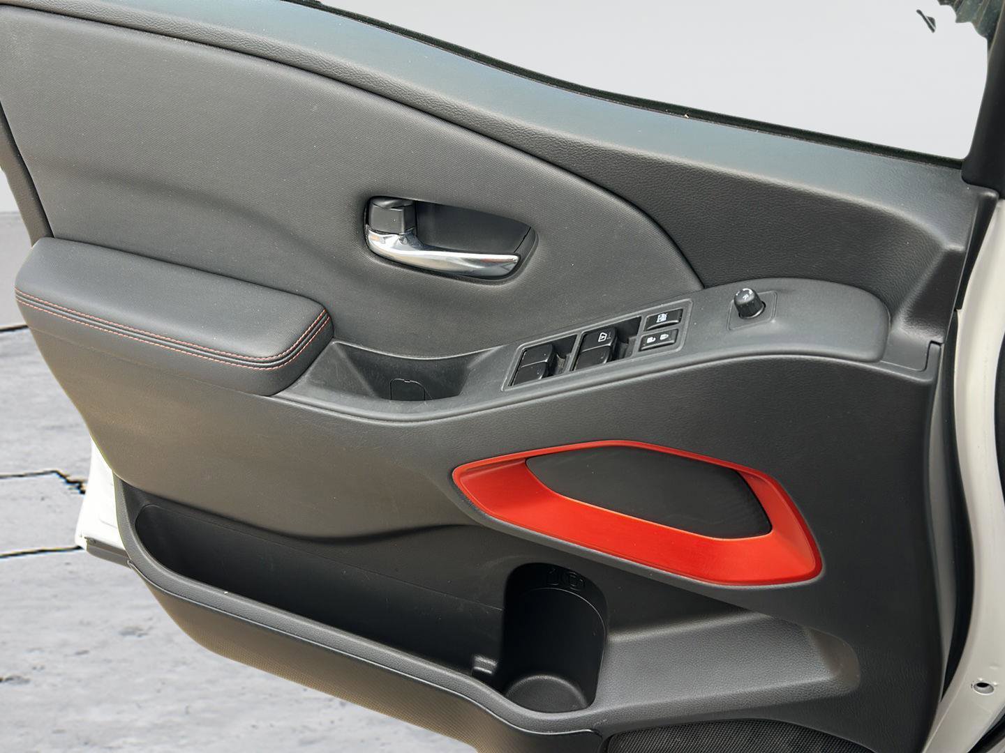 Used 2022 Nissan Frontier PRO-4X w/ Technology Package image 15